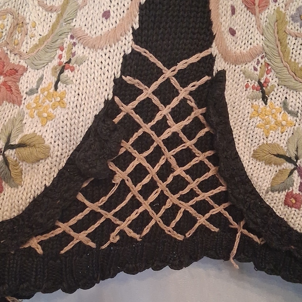 Jennifer Reed Sweater Medium - Picture 9 of 12